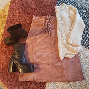 Gianni Bini pink suede skirt